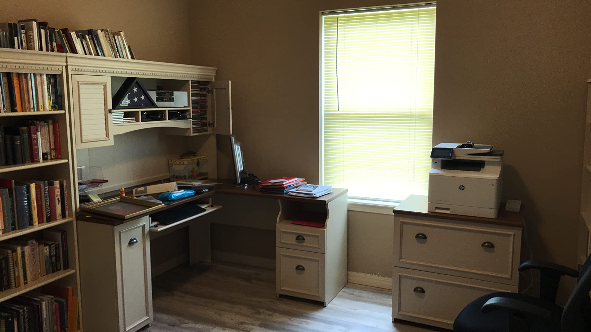【Furniture】Fairview L Shaped Desk with Hutch, Bookcase and Lateral File Cabinet in Antique White