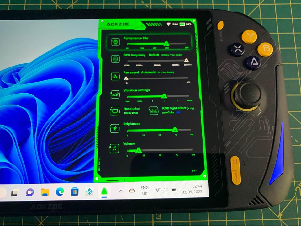 AOKZOE A1 Powerful gaming handheld. New.